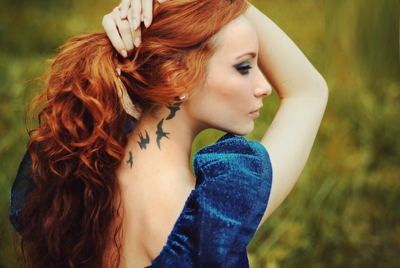 27 Beautiful Neck Tattoo Ideas