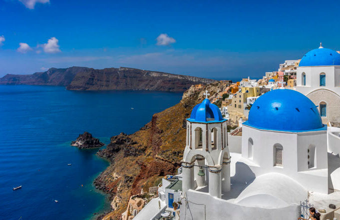 Finding Magic in Santorini: Reflecting on the Island’s Beauty and Tranquility