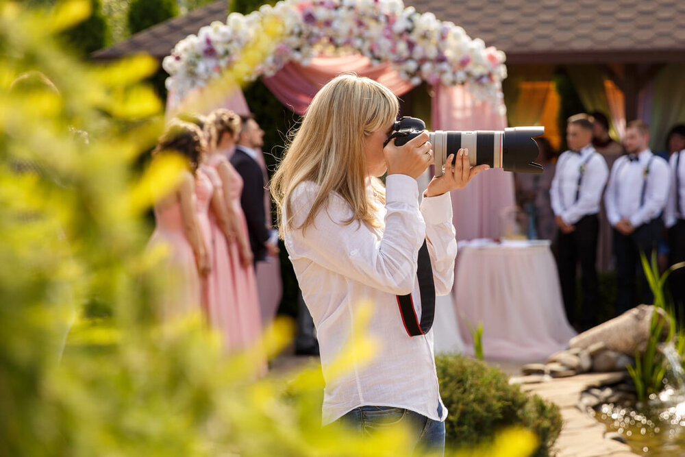 How to Select the Best Wedding Photographer