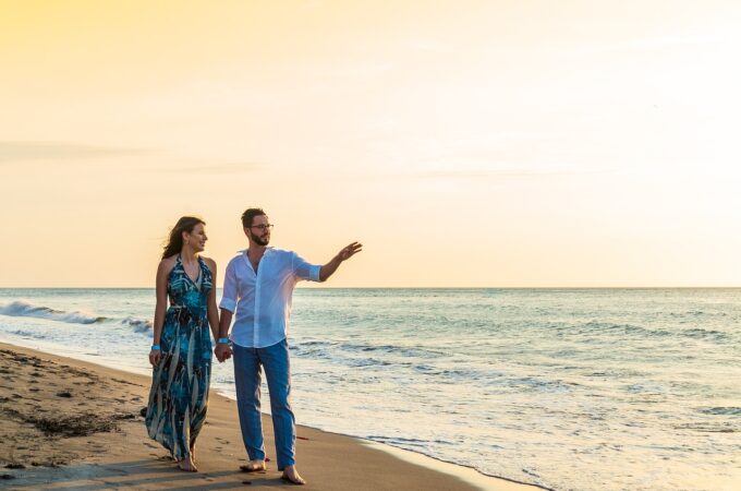 9 Tips for Couples Planning a Memorable Vacation In 2023