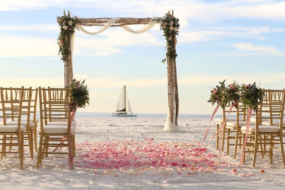 Alluring destination weddings at Clearwater Florida Beach
