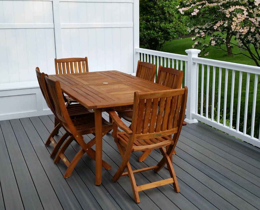 How Can Wood Stains Benefit Your Outdoor Furniture?