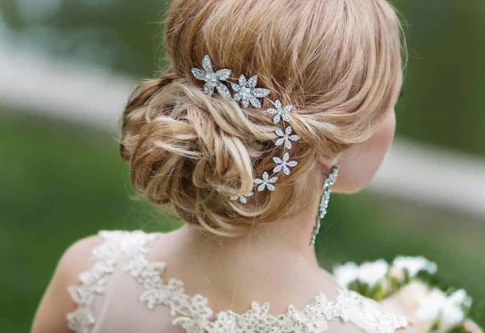 4 Things To Consider When Buying Hair Accessories
